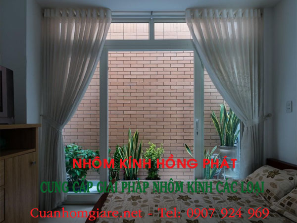 gia-cua-nhom-phong-ngu-gia-re